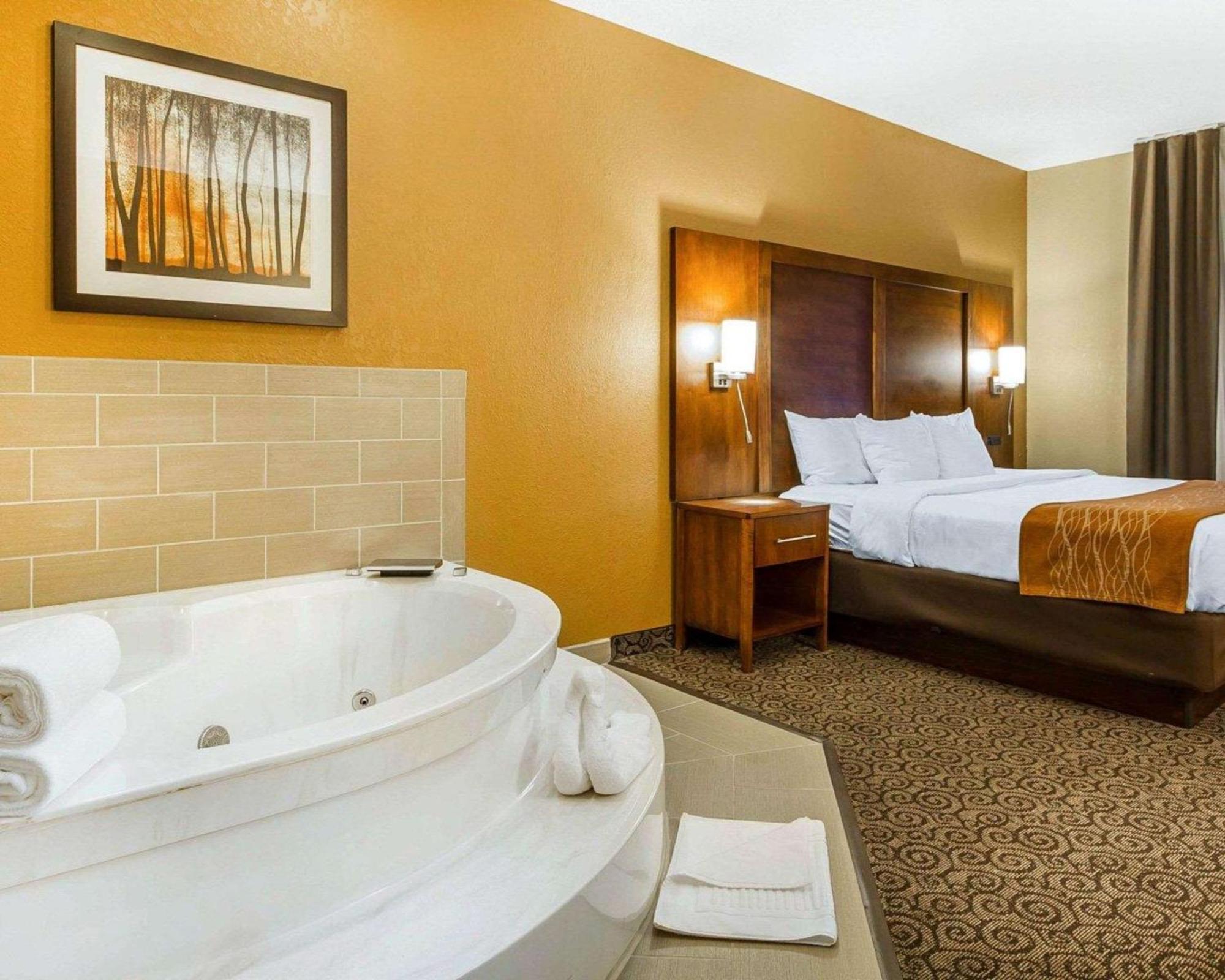 Comfort Suites Ramsey Esterno foto
