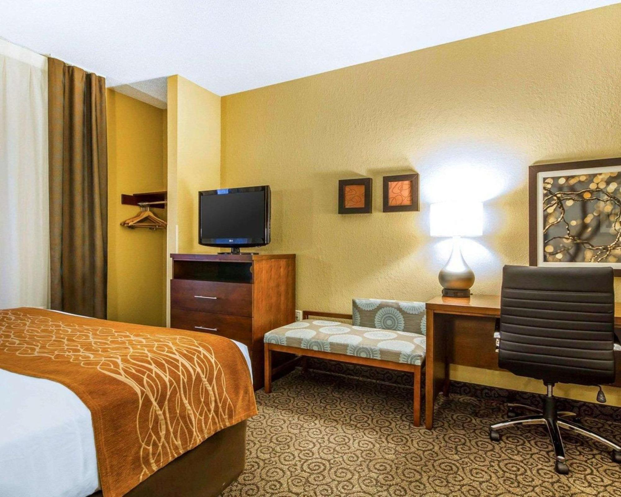 Comfort Suites Ramsey Esterno foto